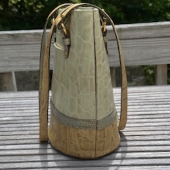 Brahmin Vintage Bucket Bag - Picture 4 of 11